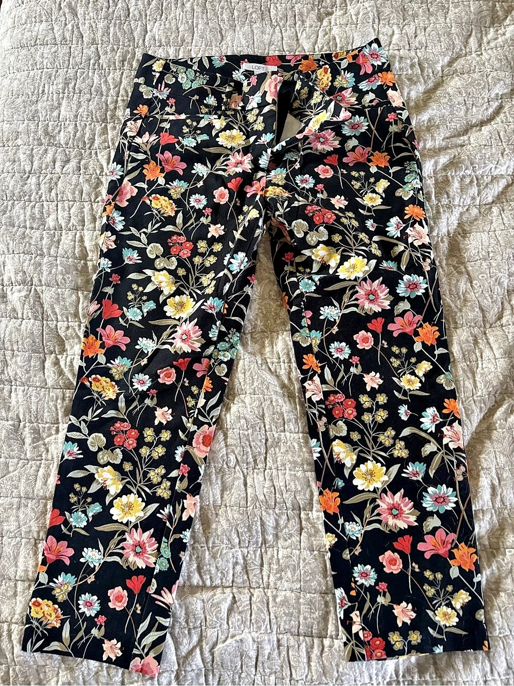 LOFT The Riviera Pant Floral Wide Leg Pants in Black & Pink Like New